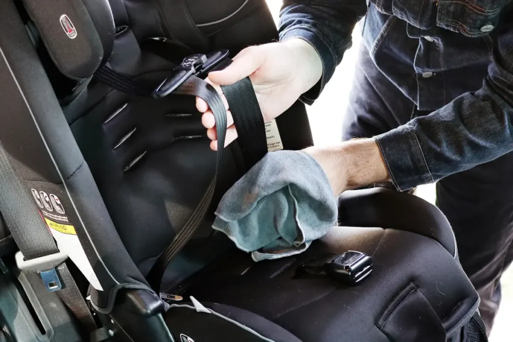how to clean a car seat infant convertible header 1